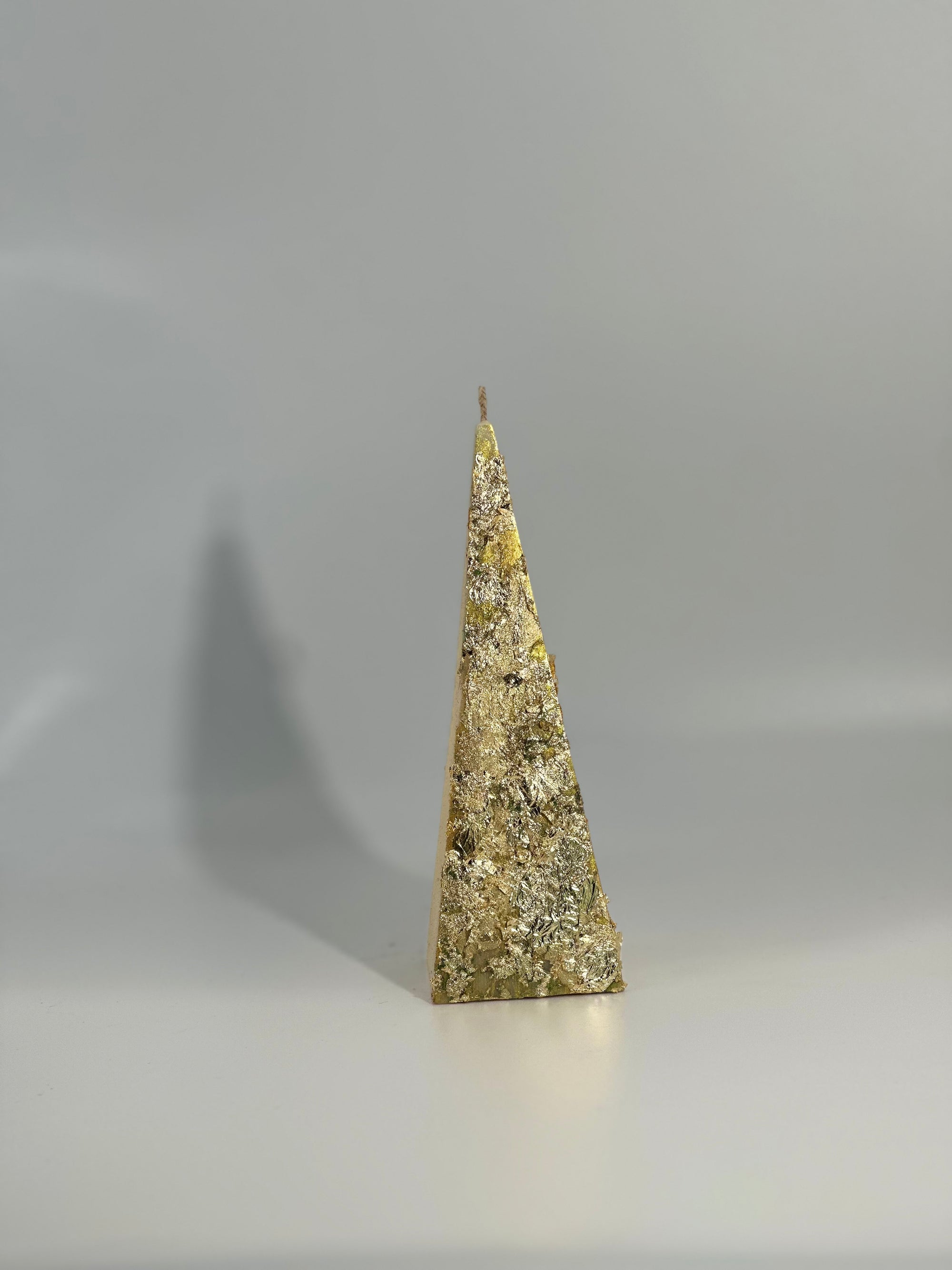 Bougie Pyramidale Élégance Dorée