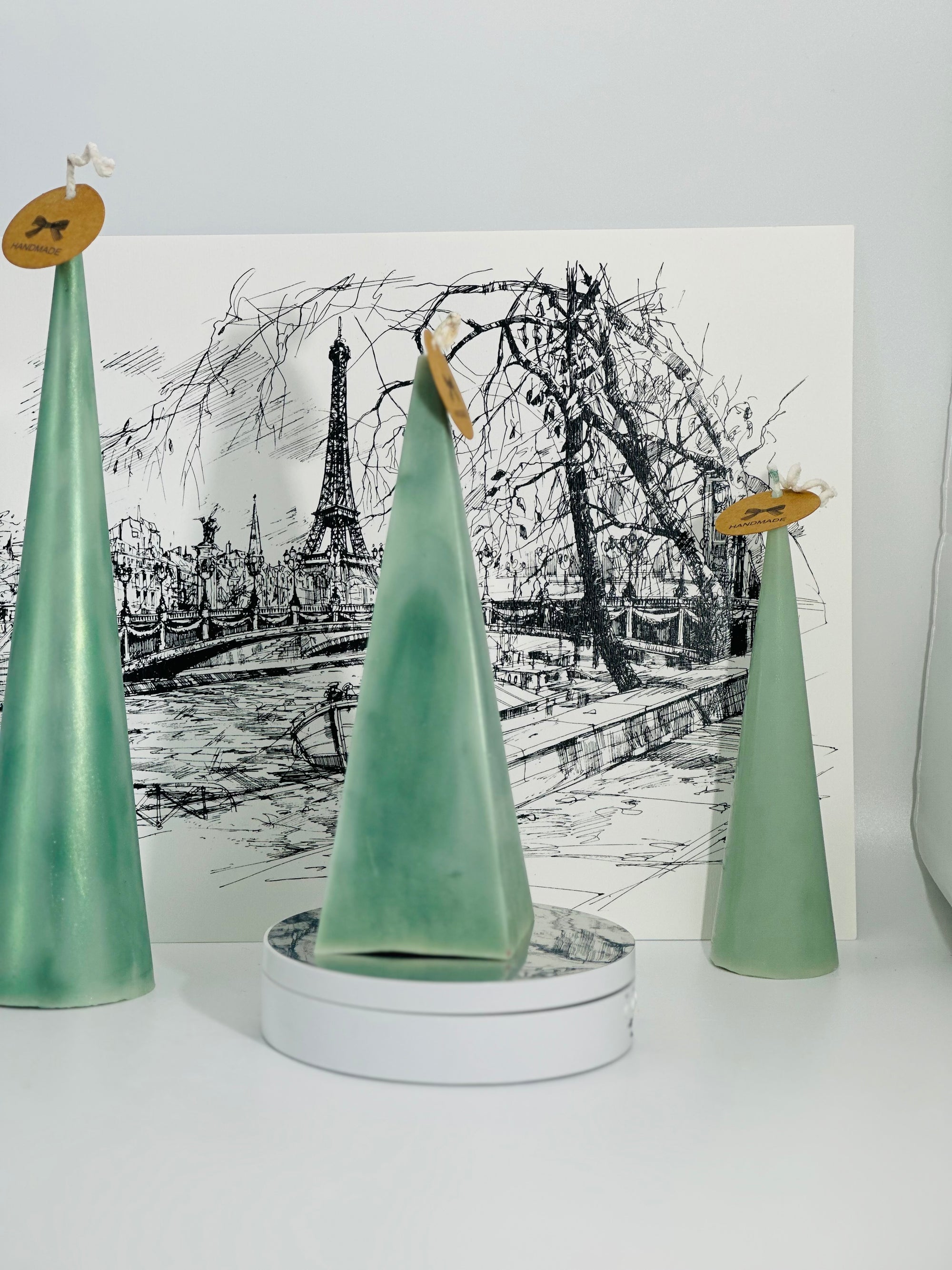 Trois Pyramide de Sérénité Verte