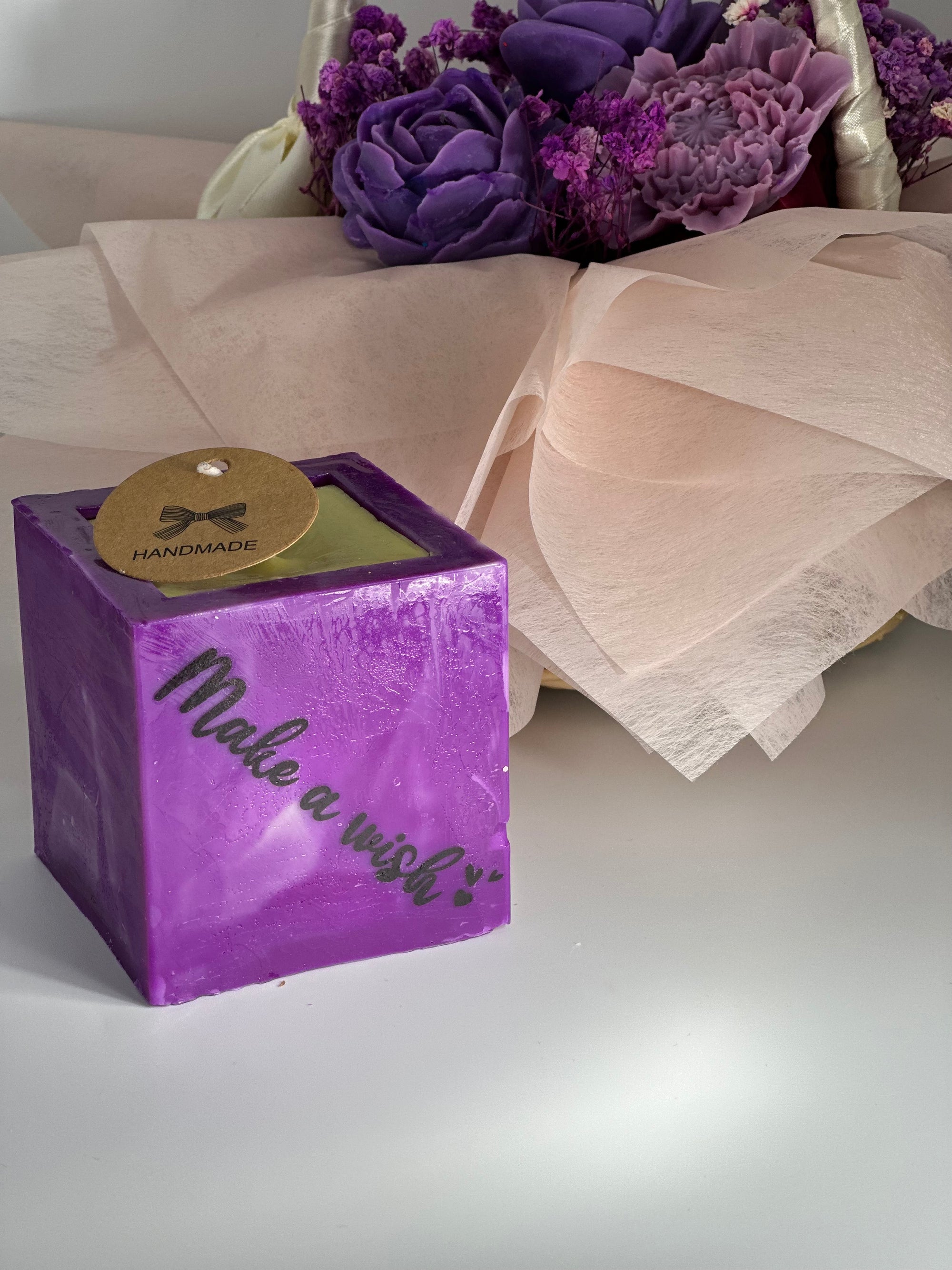 Make a Wish – Cube Violet Sculptural