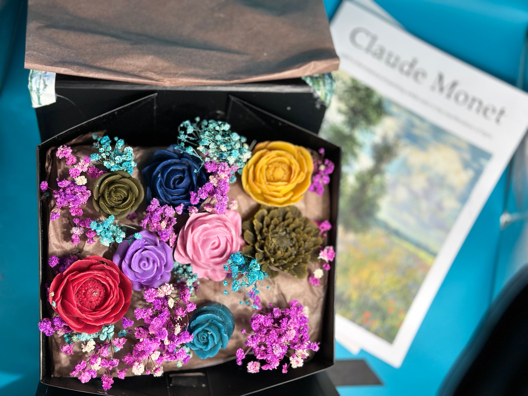 Bouquet Monet – Champs de lumière panier signature